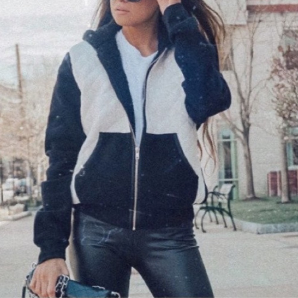 Ci Sono Jacket Quilted Jacket with hoodie black and white combination Size S